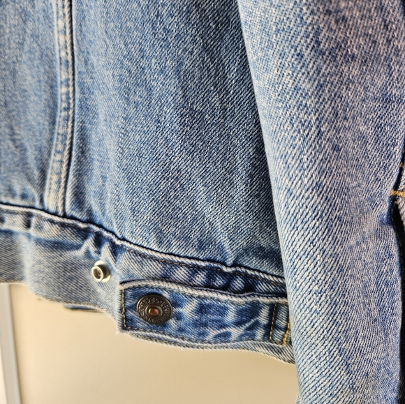 Levi's Type Iii Sherpa Trucker Jacket size Large - Picture 5 of 7